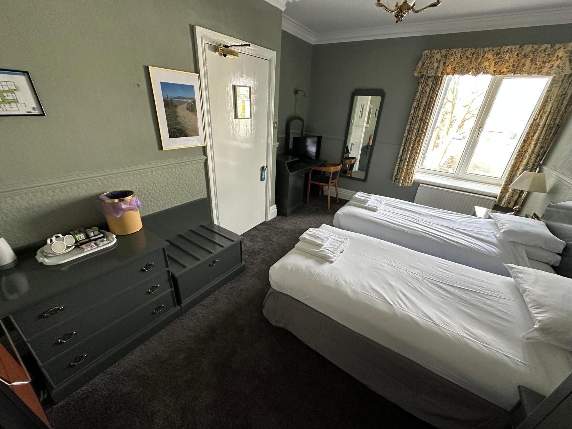 Clarkes Hotel Barrow In Furness Экстерьер фото